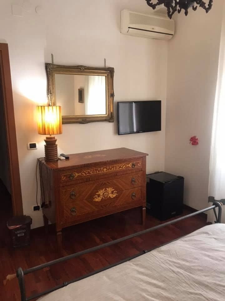 B&B Da Vito A San Martino Napoli Bagian luar foto