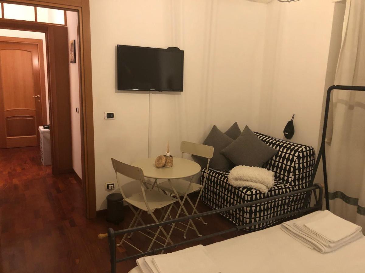 B&B Da Vito A San Martino Napoli Bagian luar foto